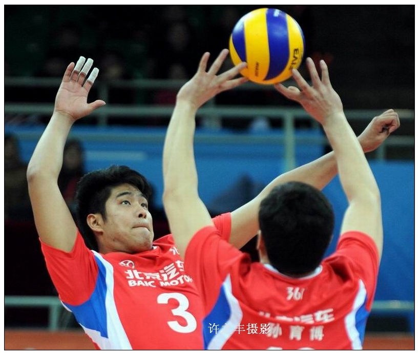 全国男排球联赛:北京主场1比3负广东