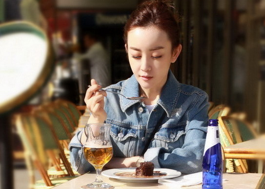 倪妮挑战兽医助手网友期待化身白衣天使组图
